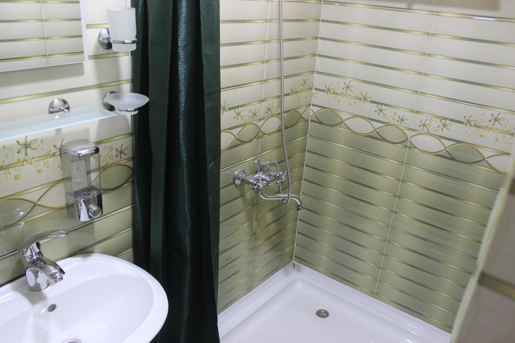 Inga Guest House Kazbegi Dış mekan fotoğraf